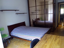 Piso amplio al lado de Gran Vía