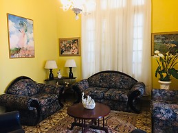 Piso amplio, bello y luminoso