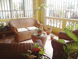 Piso amplio, bello y luminoso