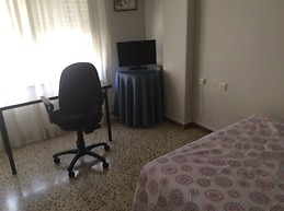 PISO AMPLIO EN MALAGA