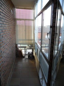 Piso amplio, muy luminoso a 10 minutos de la universidad de Tole