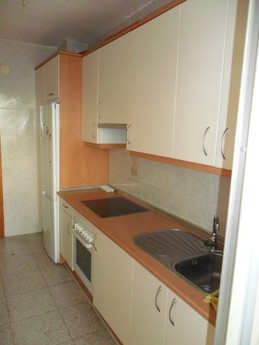 Piso amplio, muy luminoso a 10 minutos de la universidad de Tole