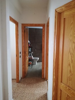 piso amplio y luminoso apenas reestructurado situado en centro a