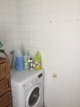 piso amplio, sin reformar pero funcional, bien situado