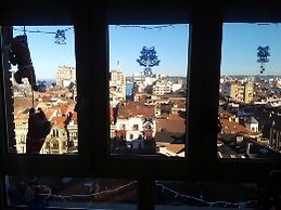 piso amplio, soleado , enfrente de la playa de san lorenzo en gi