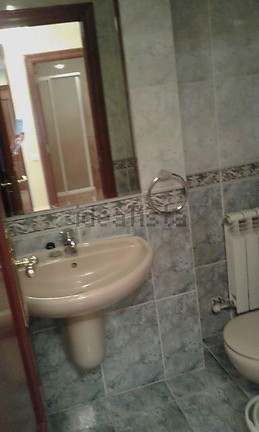 Piso amplio y luminoso cerca de la universidad de Logroño, urge.