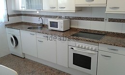 Piso amplio y luminoso cerca de la universidad de Logroño, urge.