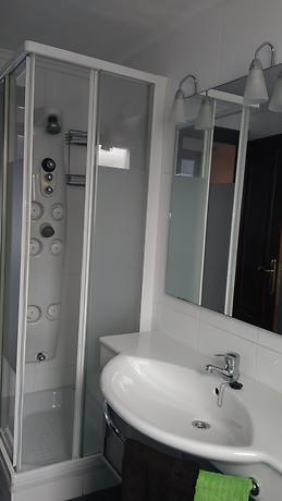 piso perfecto estado cerca de la universidad y del centro