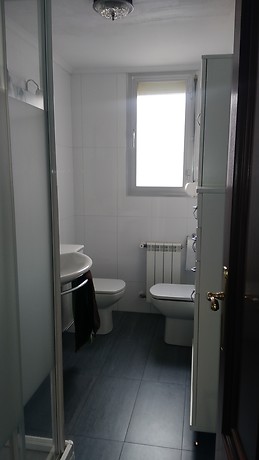 piso perfecto estado cerca de la universidad y del centro