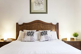 Piso de tres habitaciones con A/C en el centro histórico de Mála