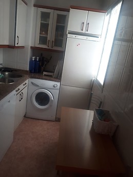 Piso en Zaragoza centro con tres habitaciones.