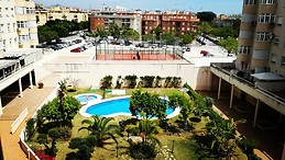 Piso en zona Teatinos, avenida plutarco, amplio con cuatro habit