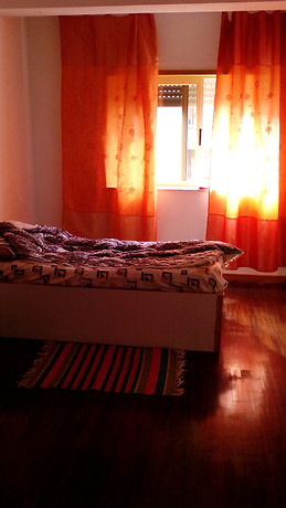 Quarto em apartamento