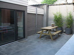 Quiet studio with private kitchenette, bathroom and terrace