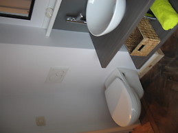 Quiet studio with private kitchenette, bathroom and terrace