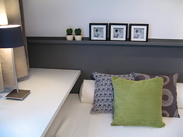 Quiet studio with private kitchenette, bathroom and terrace