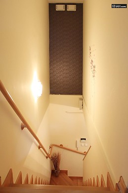 renovated-3-bedroom-apartment-rent-terezvaros-729dd593aed813839e