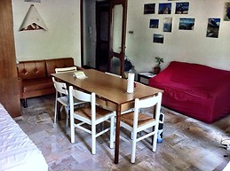 Rent 1 single room in a big shared apartment, 5 min from center