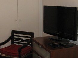 Room in a very bright apartment in the center of Lisbon