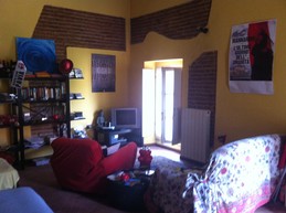 Room in a good bilocal near central University - Pavia
