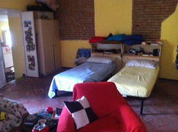 Room in a good bilocal near central University - Pavia