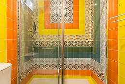 Room near Center of Lisbon