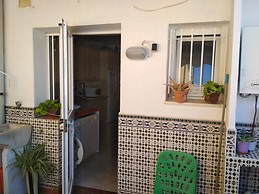 Room for rent in a house 10 minutes away walking from city cente