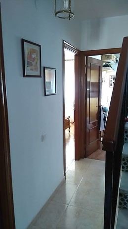 Room for rent in a house 10 minutes away walking from city cente