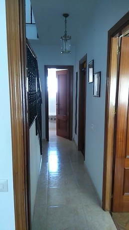 Room for rent in a house 10 minutes away walking from city cente