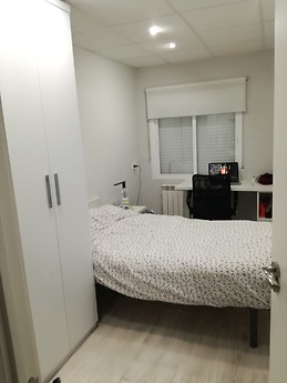 room for renting in renovated apartment