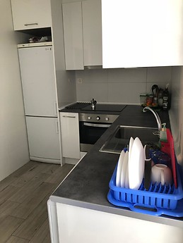 room for renting in renovated apartment