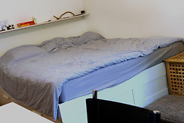 Room in shared flat with balcony in Linz