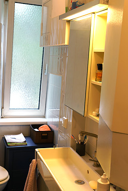 Room in shared flat with balcony in Linz