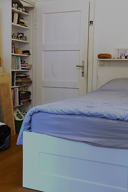 Room in shared flat with balcony in Linz