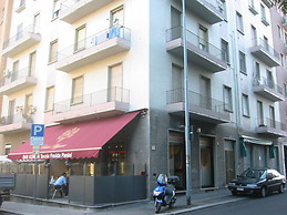 two rooms apartment in the center of Pavia, 5 min.walking to the University buildings