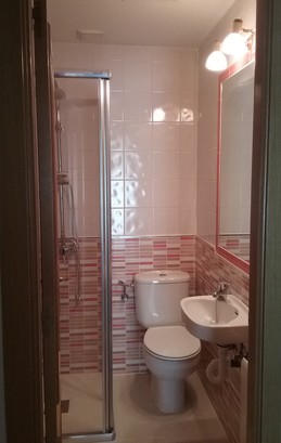 ROOMS FOR RENT IN A BEAUTIFUL DETACHED HOUSE IN TOLEDO