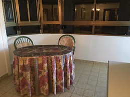 Se alquilan dos habitaciones a chicas