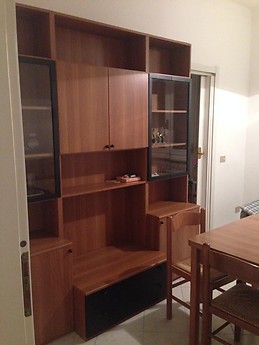 Se buscan dos personas para compartir una habitación doble.