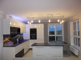 SINGLE ROOM TO RENT (city centre) for non smoking female student