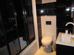 SINGLE ROOM TO RENT (city centre) for non smoking female student