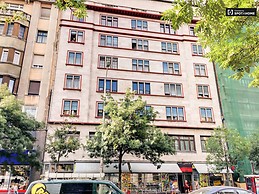 spacious-2-bedroom-apartment-rent-erzsebetvaros-a191bda5f0cfe4bb