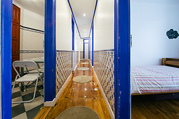 Spring 2019 single/doubles rooms, Lisbon city center,extra bed f