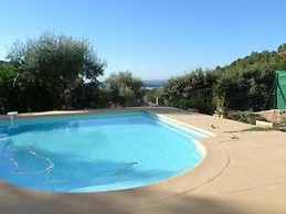 Studio meublé à louer dans une villa avec vue sur mer