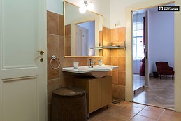 stylish-1-bedroom-apartment-rent-terezvaros-2806a9f1ed327a9b3590