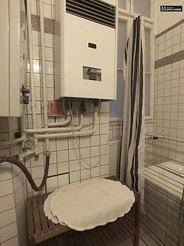 stylish-2-bedroom-apartment-rent-central-terezvaros-near-metro-f