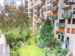 stylish-2-bedroom-apartment-rent-jozsefvaros-2547fdf2267cad9b44d