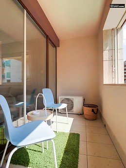 stylish-2-bedroom-apartment-rent-jozsefvaros-d0ded9409617463fd41