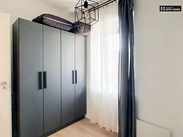 stylish-2-bedroom-apartment-varkerulet-4017e804ef25e5345367fc261