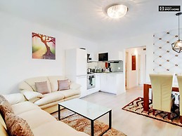 stylish-2-bedroom-apartment-varkerulet-538fc47d968bbe132b84b68ac