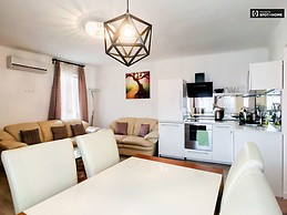 Stylish 2-bedroom apartment for in Várkerület